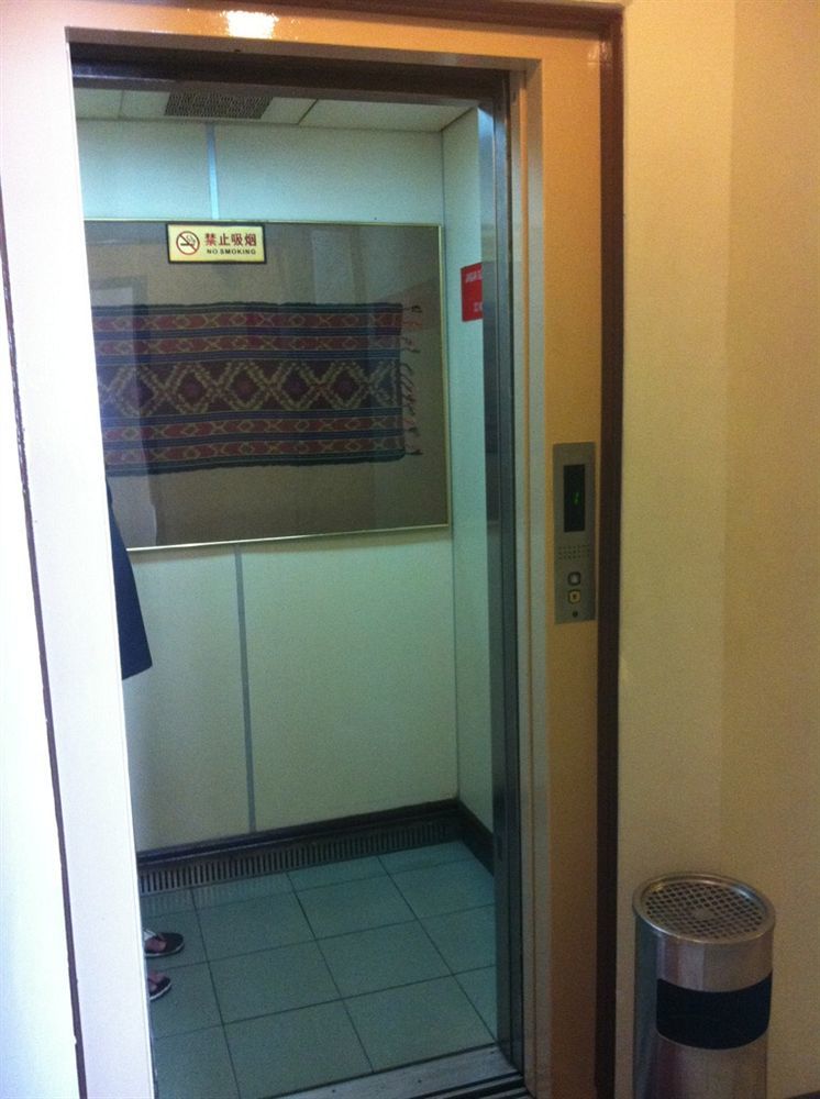 City Inn Кучинг Екстериор снимка