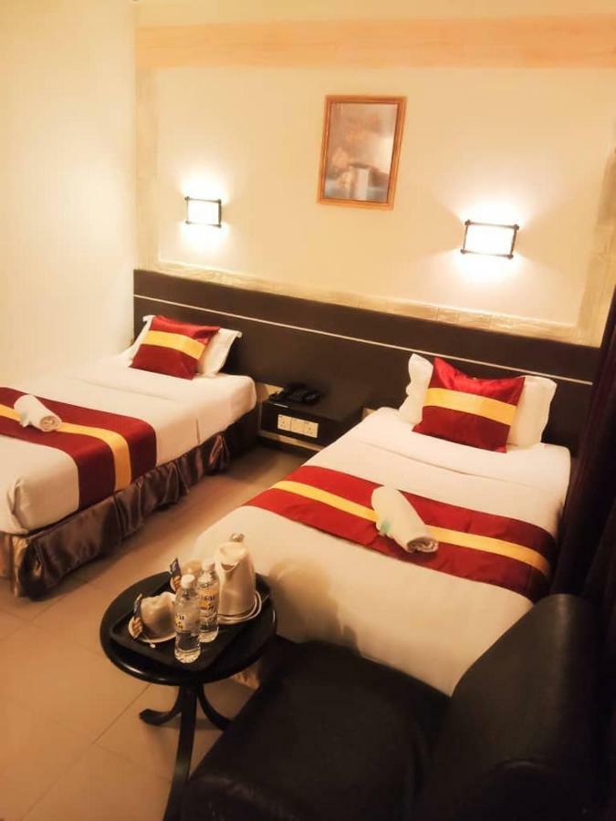 City Inn Кучинг Екстериор снимка